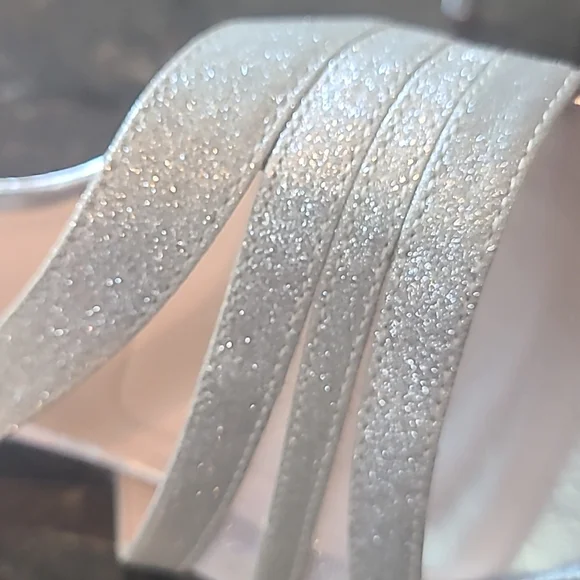 Nina, Size 8, Glitter sandal with kitten heel - Picture 4 of 6